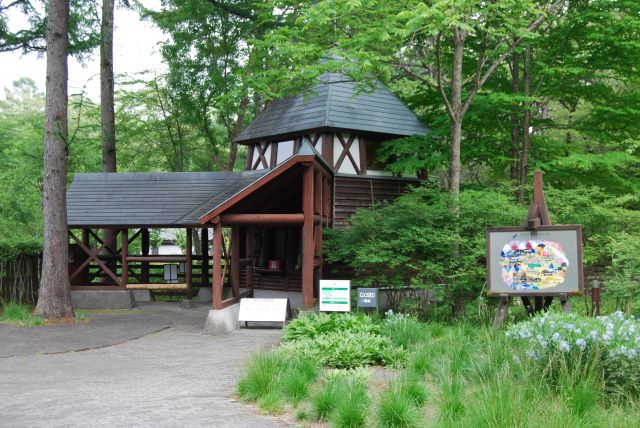 絵本の森美術館地区