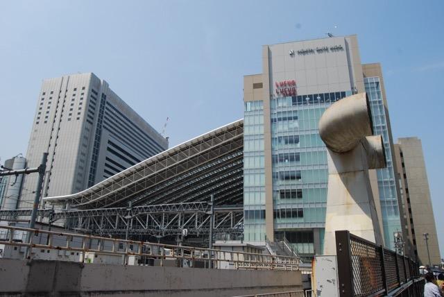 大阪駅前地区