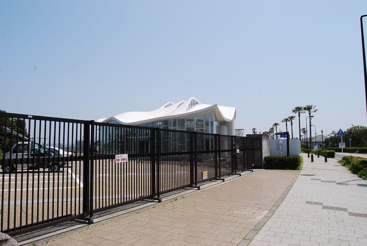 湘南港・港湾管理事務所(江の島・湘南港ヨットハウス)