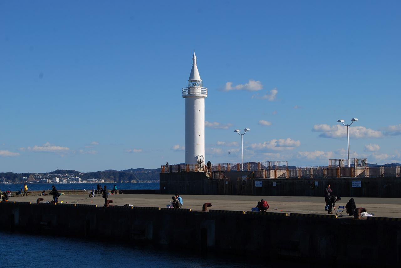 湘南港左げん標識灯台