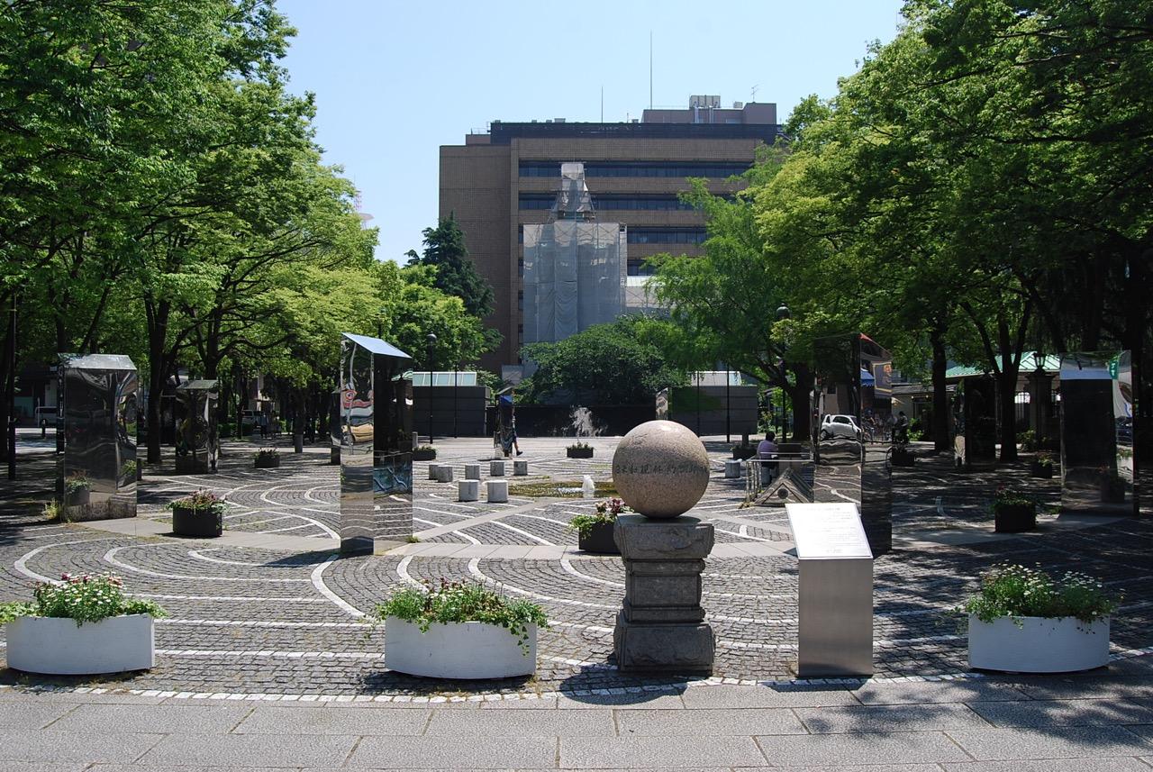 開港広場前地区